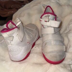 Nike Kids White and Pink Sneakers